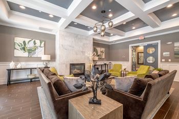 Ellington Metro West apartments social lounge